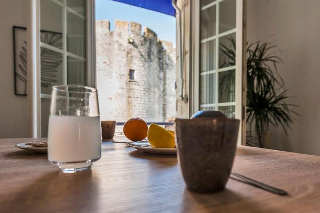 Lesehan Appartement Aigues Mortes Vue Remparts Εξωτερικό φωτογραφία